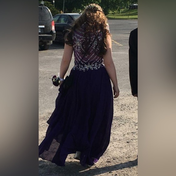 Prom dress - Picture 3 of 4